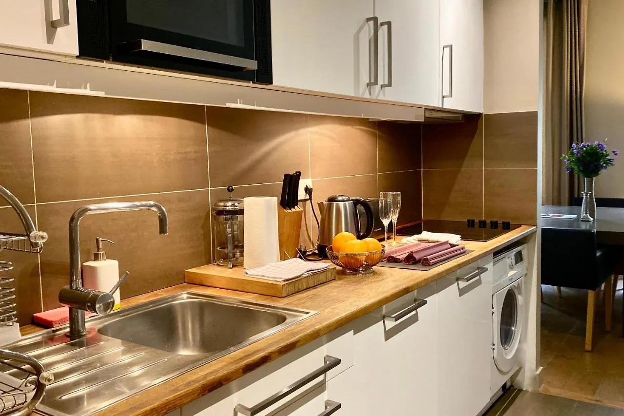 Apartment Louvre 3 Bedroom Pad A Terre Deluxe Aircon *