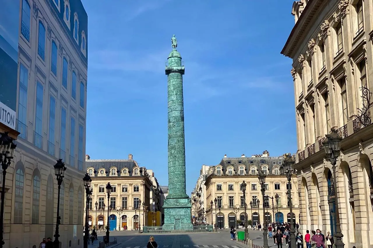 Louvre 3 Bedroom Pad A Terre Deluxe Aircon * Paris